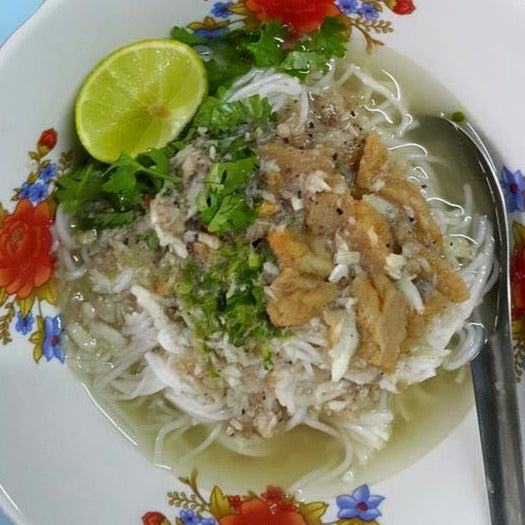 လွမ်းပြေ အသင့်စားရခိုင်မုန့်တီ