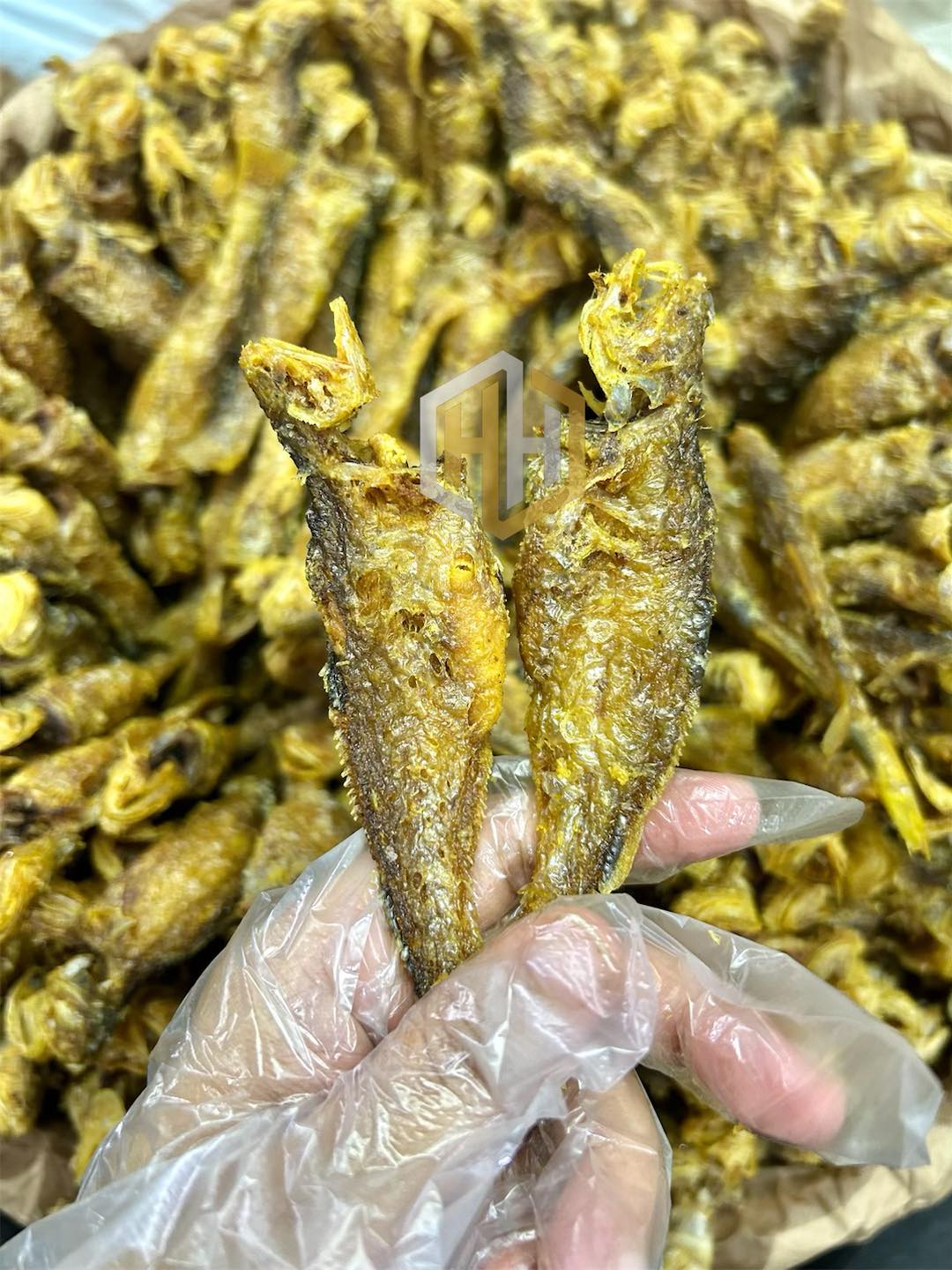 H&H ငါးပုဏ္ဏားကြော် (230g)