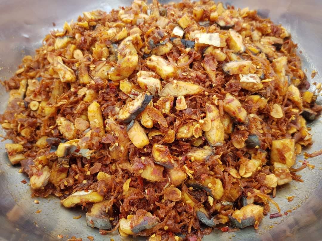 ပန်းခရေ ငါးခြောက်တုံးကြော် (160g)