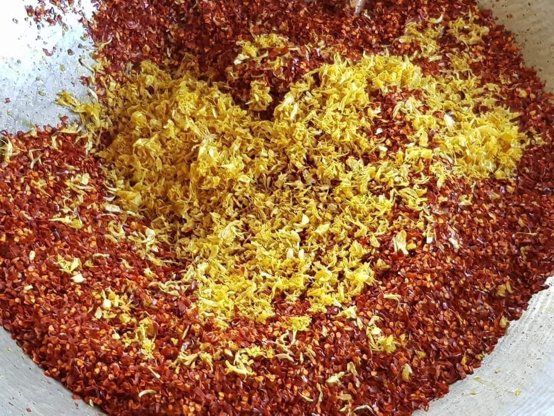 ပန်းခရေ အသင့်ခပ် ငရုတ်သီးကြော် (160g)