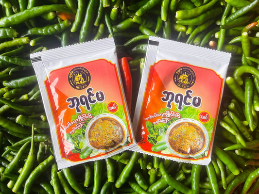 ဘုရင်မ တောင်ပေါ်ရေကျိုငါးပိအနှစ်ကြော် အစပ် (40g)