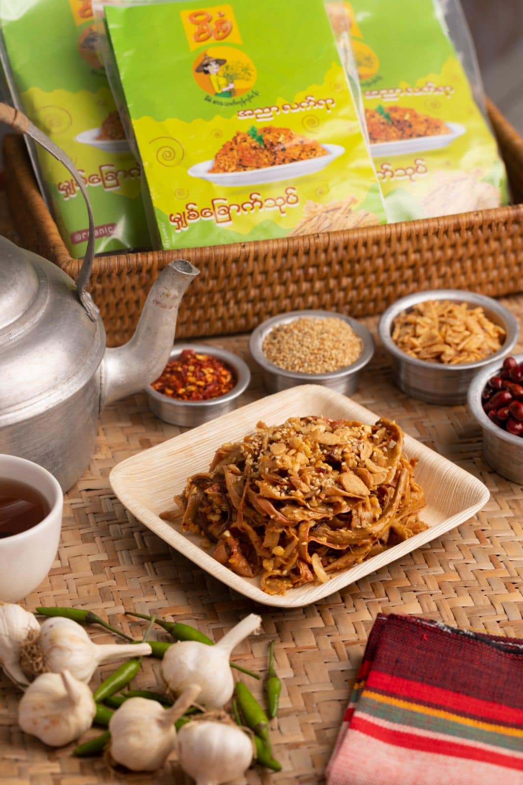 မိစံ အညာလက်ရာ မျှစ်ခြောက်သုပ် (125 g)